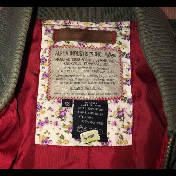 Alpha Industries Super Rare Size XS - Picture 2 of 9